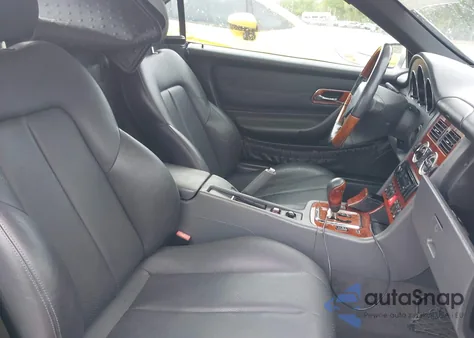 2002 Mercedes-Benz Slk 320 из США, поврежденный, VIN WDBKK65F82F254735